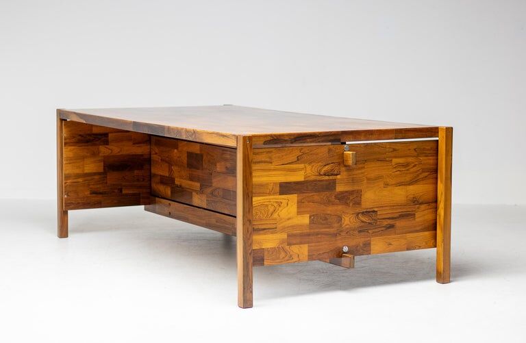 Rare large jacaranda executive desk by Jorge Zalszupin, L’Atelier São Paulo 1960