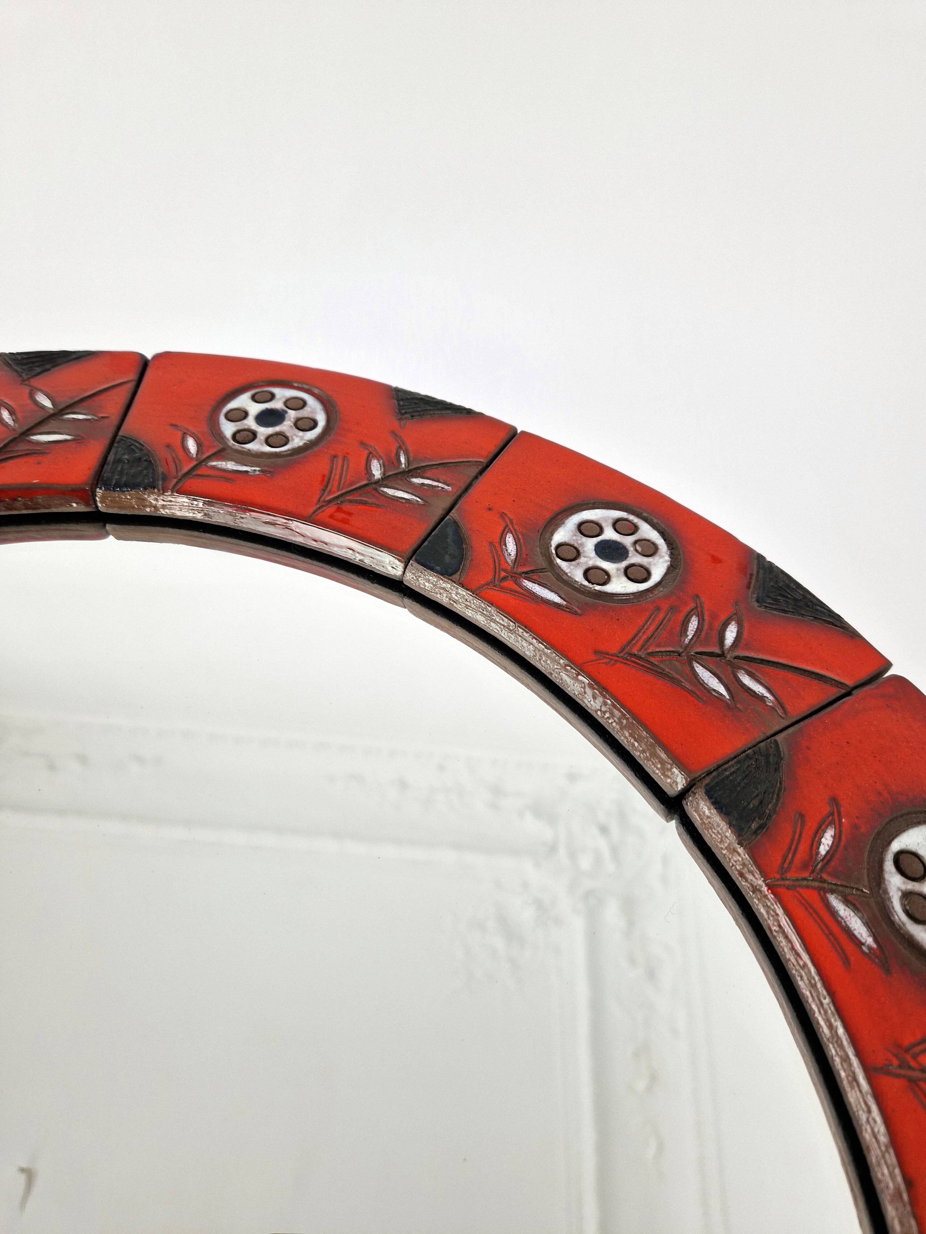 Round mirror (51cm) in vintage ceramic 1960