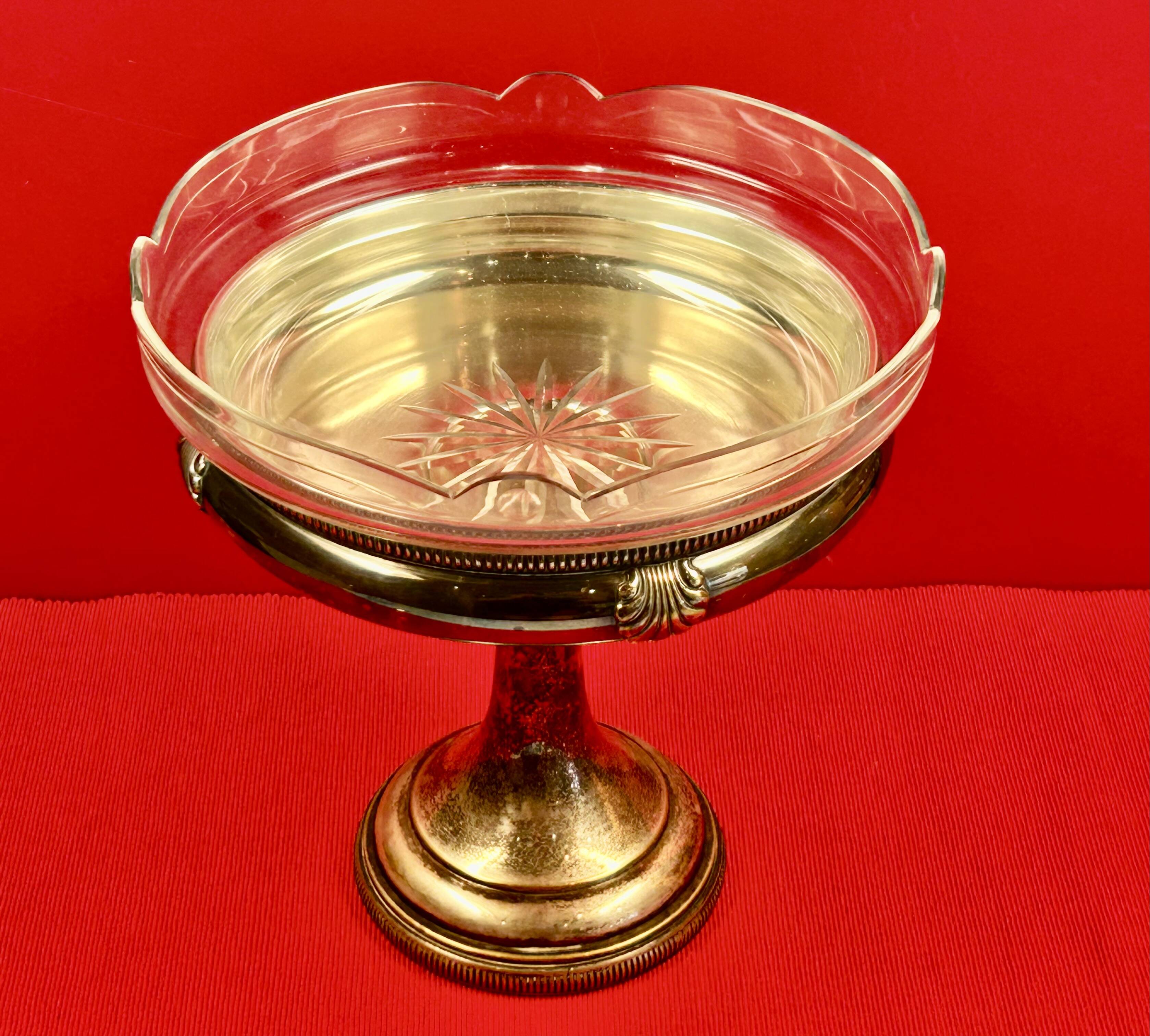 Art Deco fruit bowl in silver-plated metal and cut glass