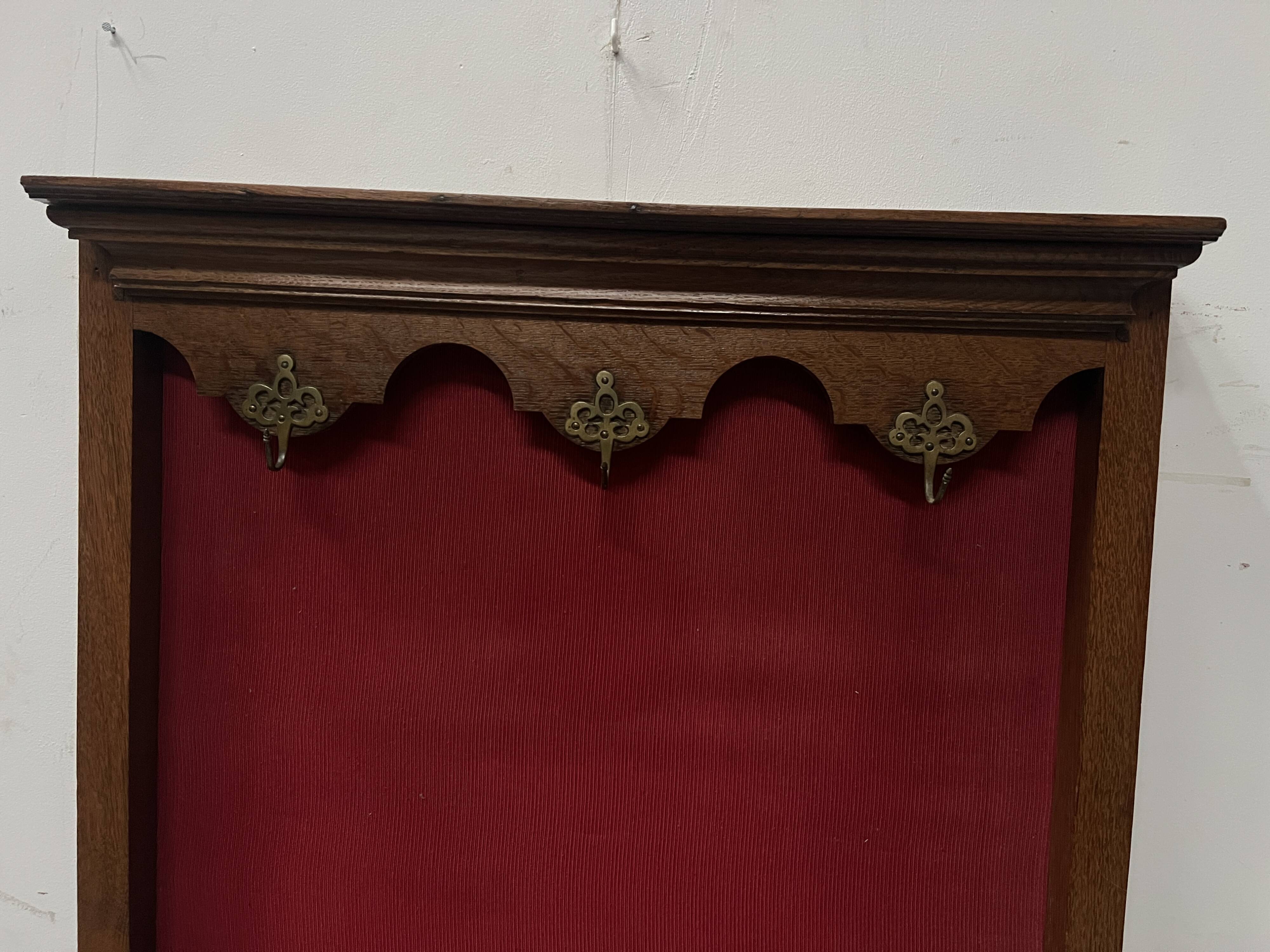 "Picardy Stem-Trapped" oak cabinet, 18th century