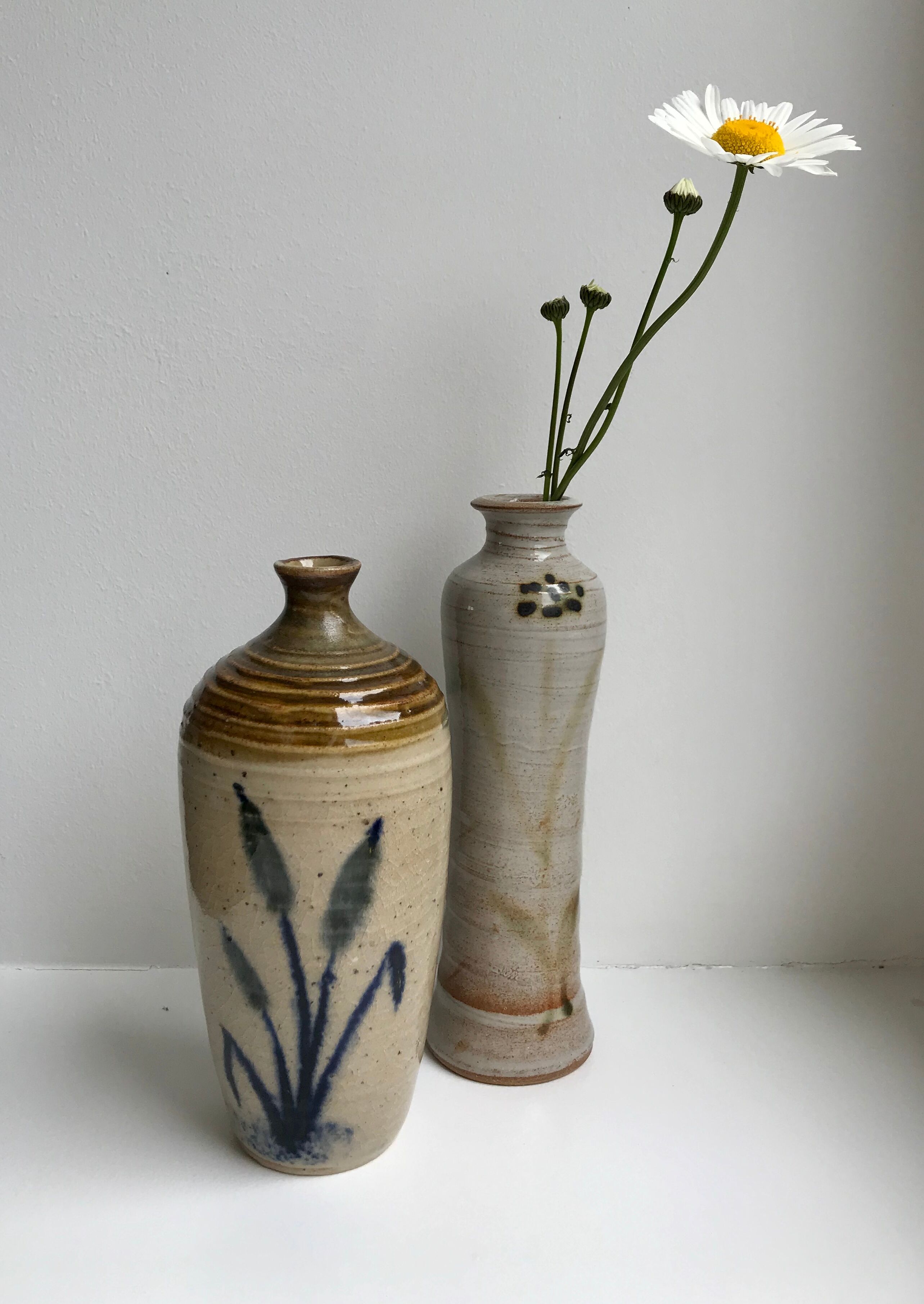 Bottle / soliflore in stoneware artisanal pottery signed "La Roquebrou" 70s