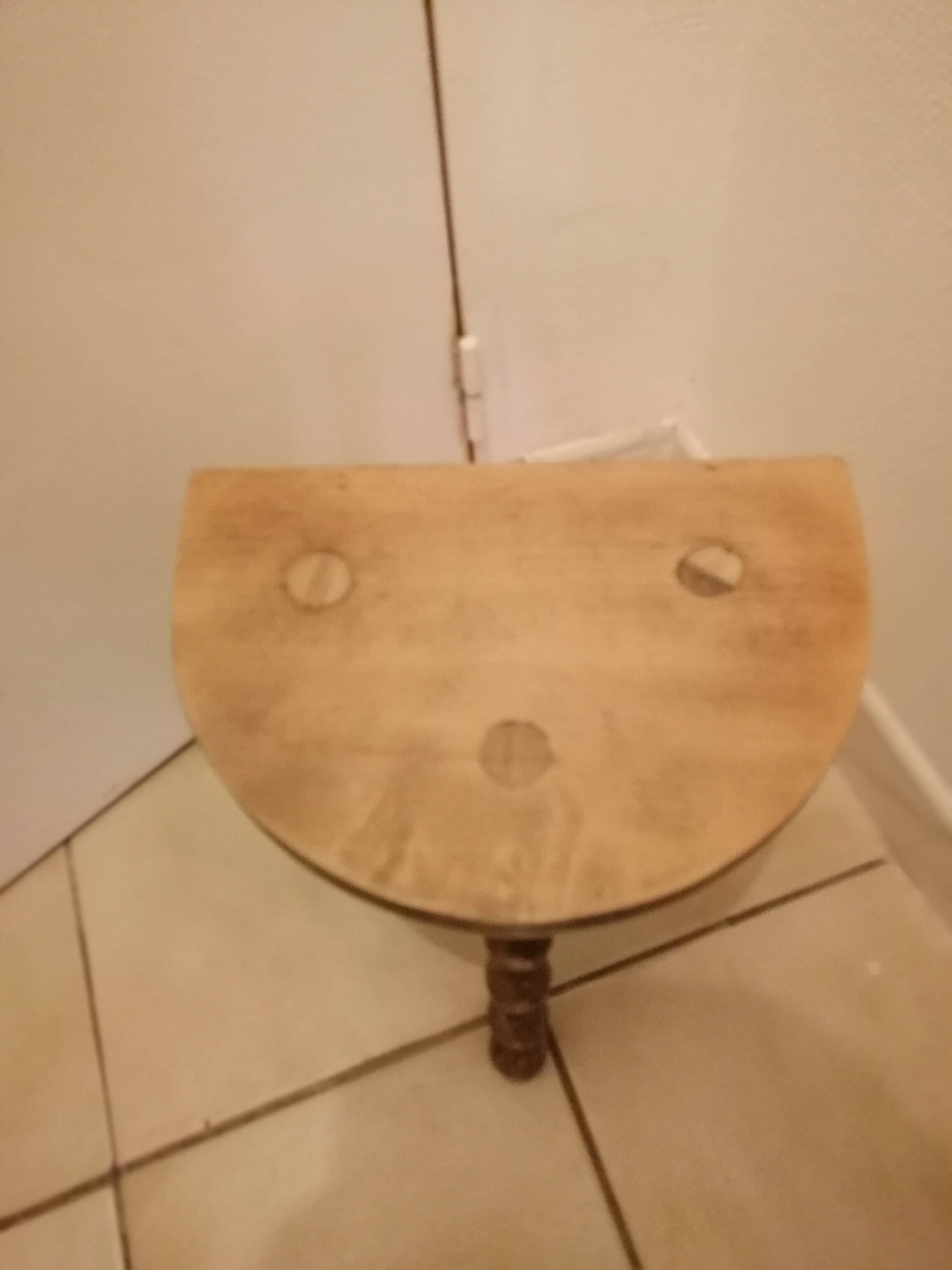 Tabouret demi lune vintage en bois massif 1