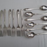 Set of 6 forks and silver spoons in classic style