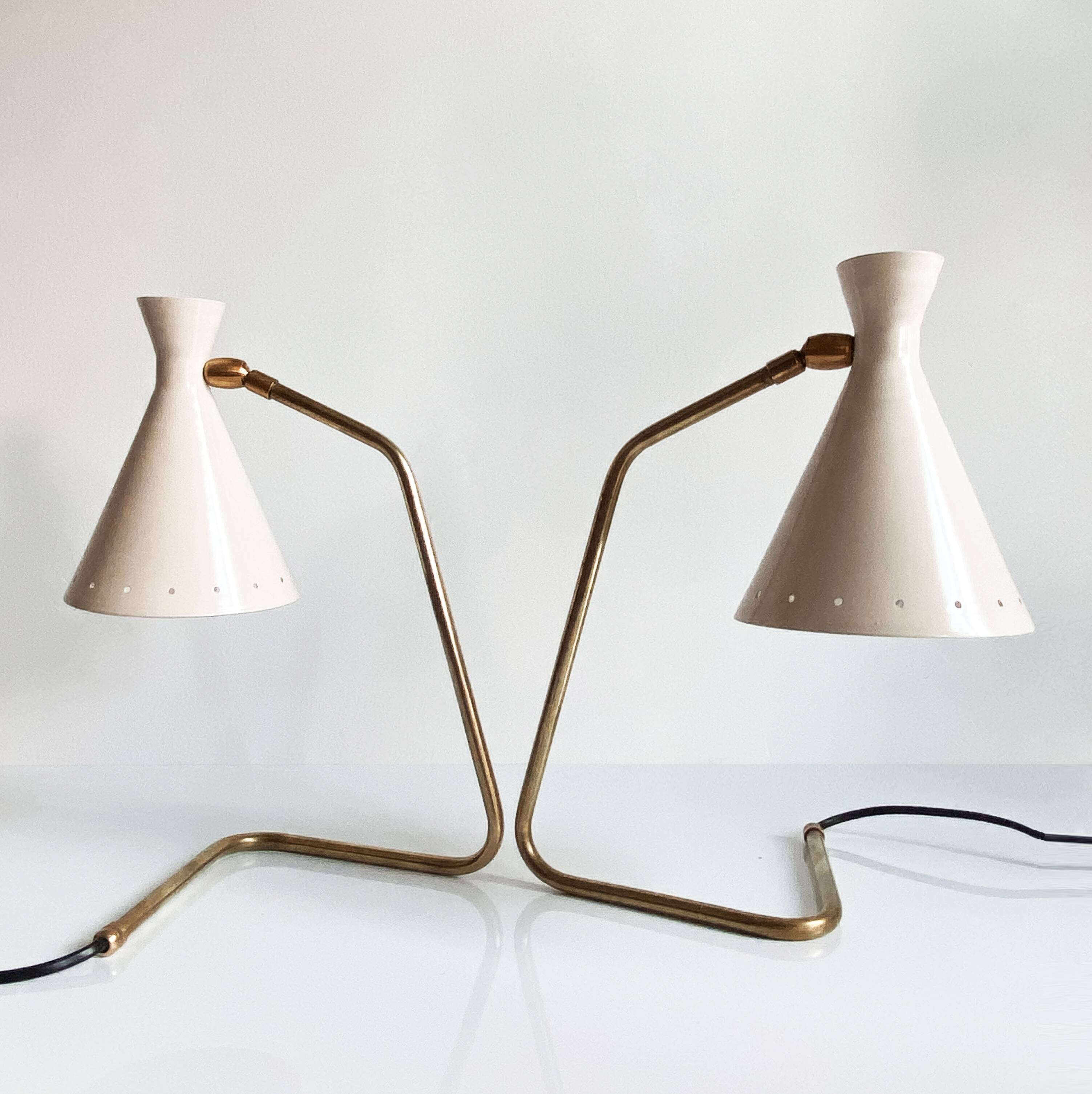 Pair of Italian "cocotte" lamps, 1950s design.