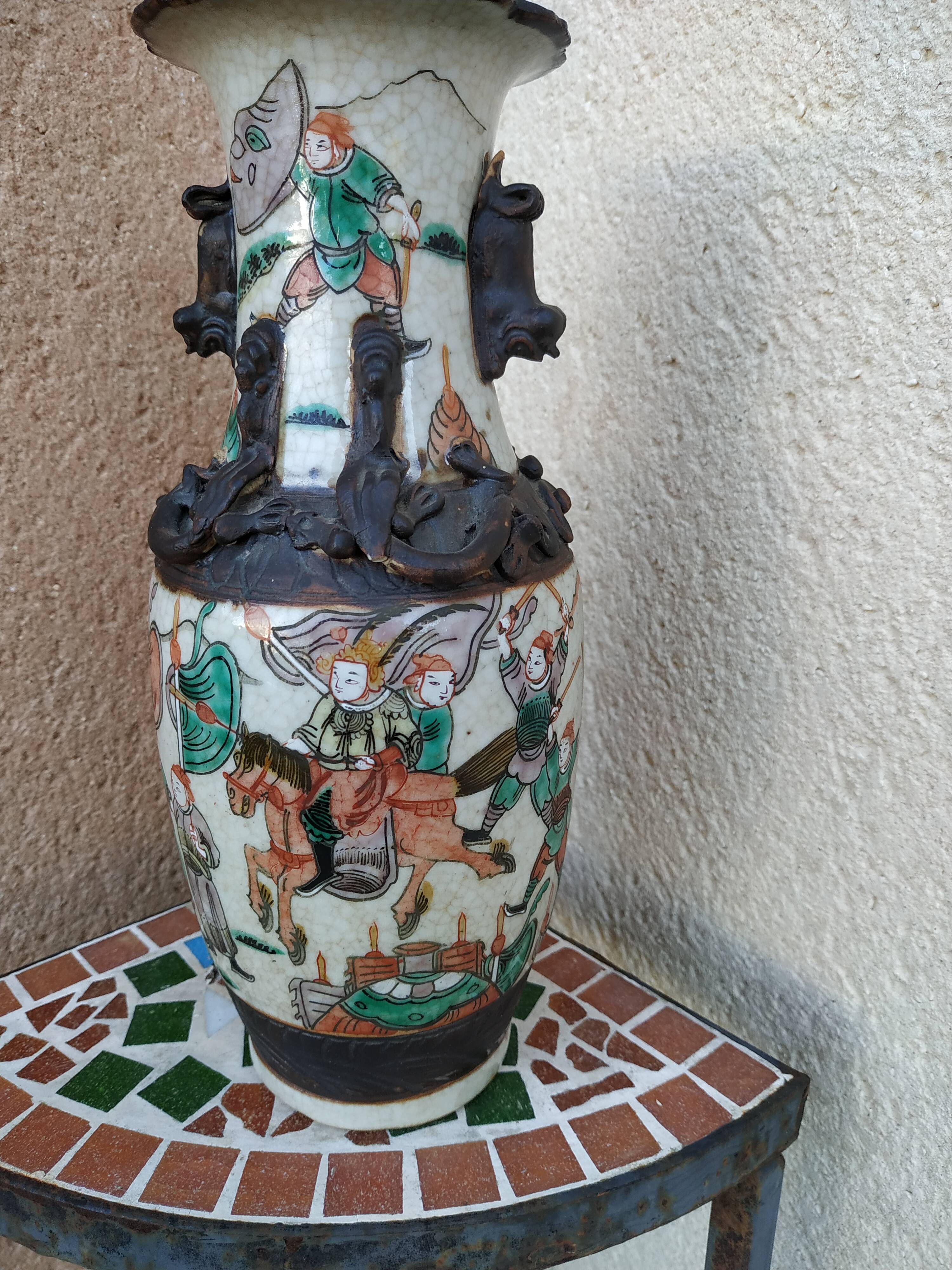 Nanjing porcelain vase 19th-century