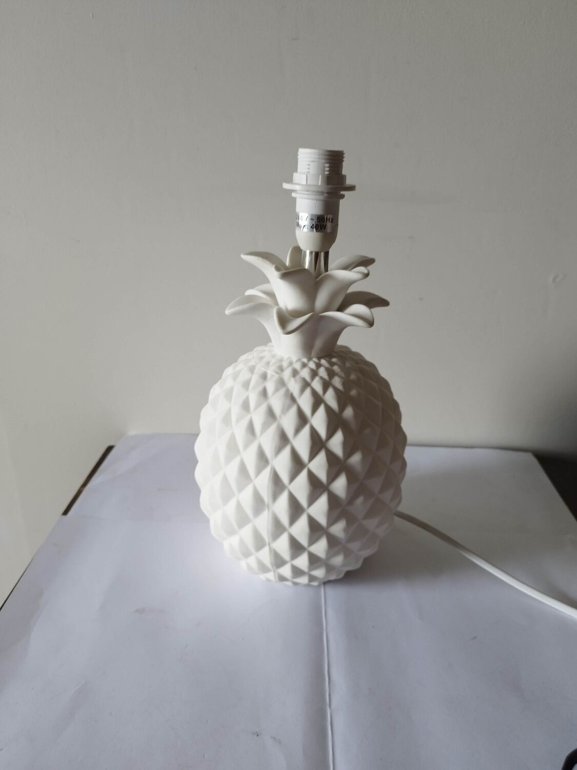 Pineapple lamp in white biscuit