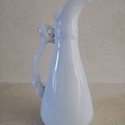 Aiguière en porcelaine de Limoges