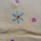 Petite nappe à thé ancienne brodée