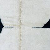 Handmade Beni Ourain Rug: Black & White Moroccan Wool Carpet 150/250cm