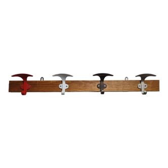 Coat rack in brass and wood, 4 double hooks colored vintage, 76 cm