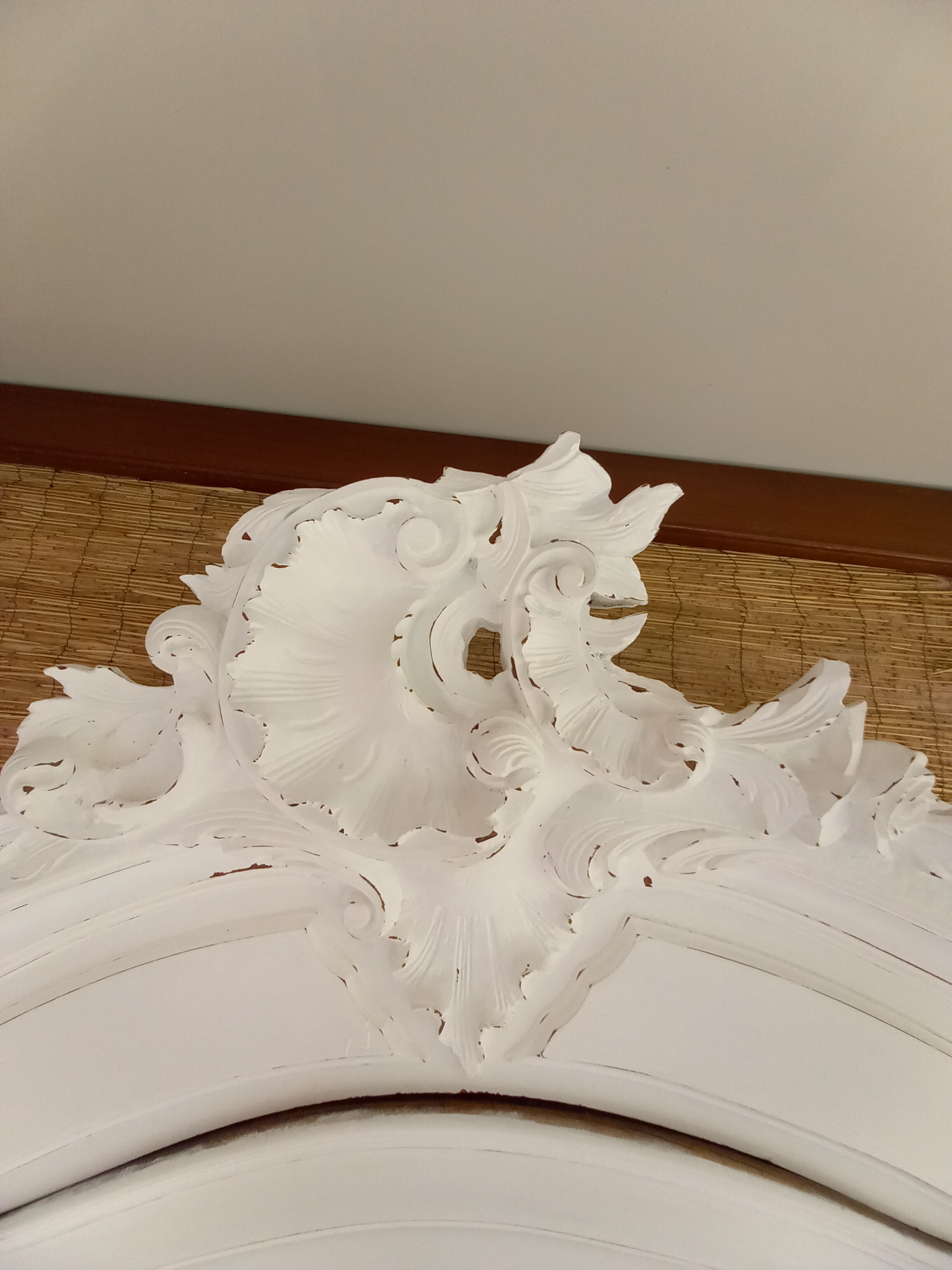 Ice cap cabinet