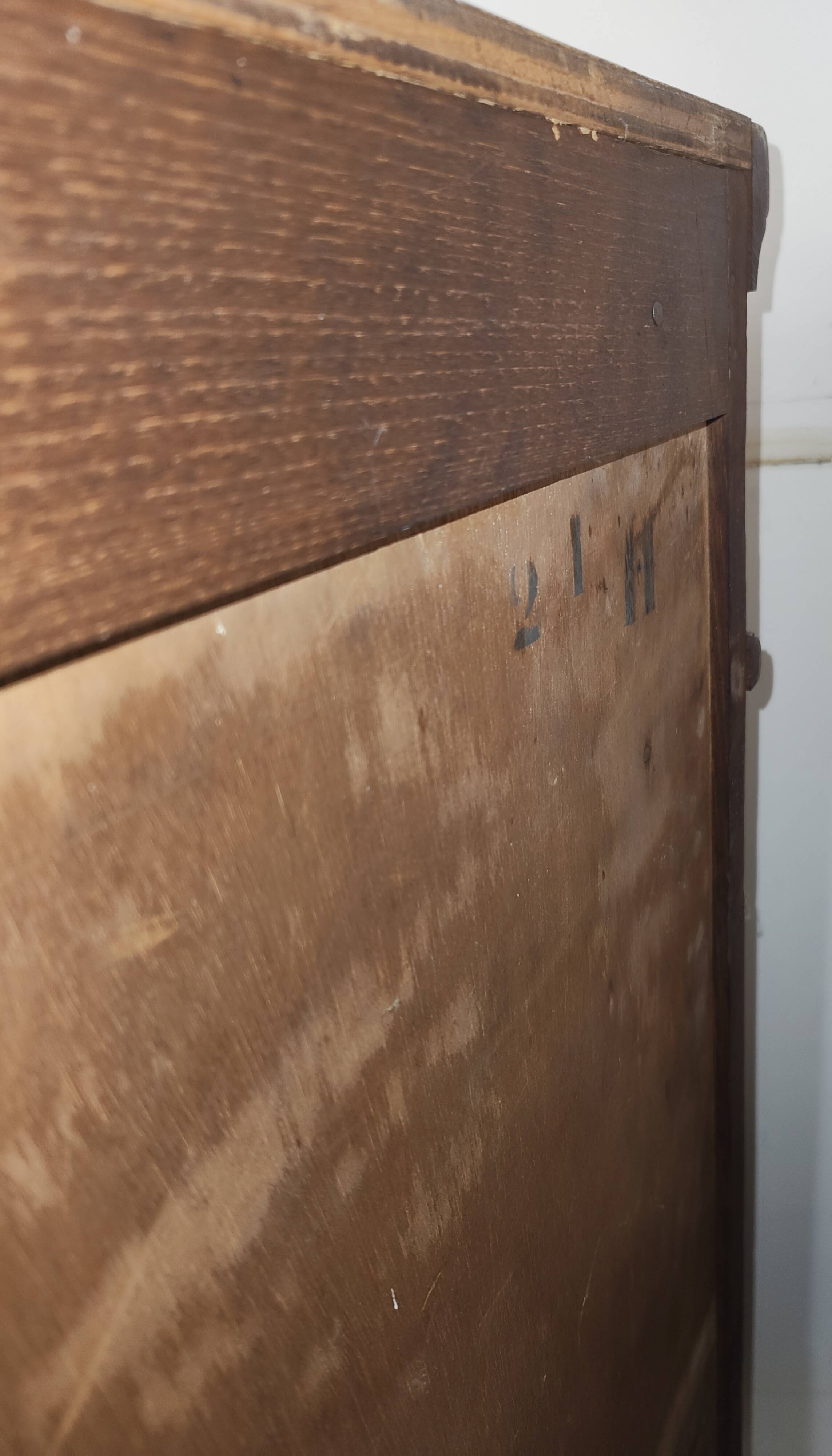 Antique oak sideboard – Stamped "RF" (Origin Administration)