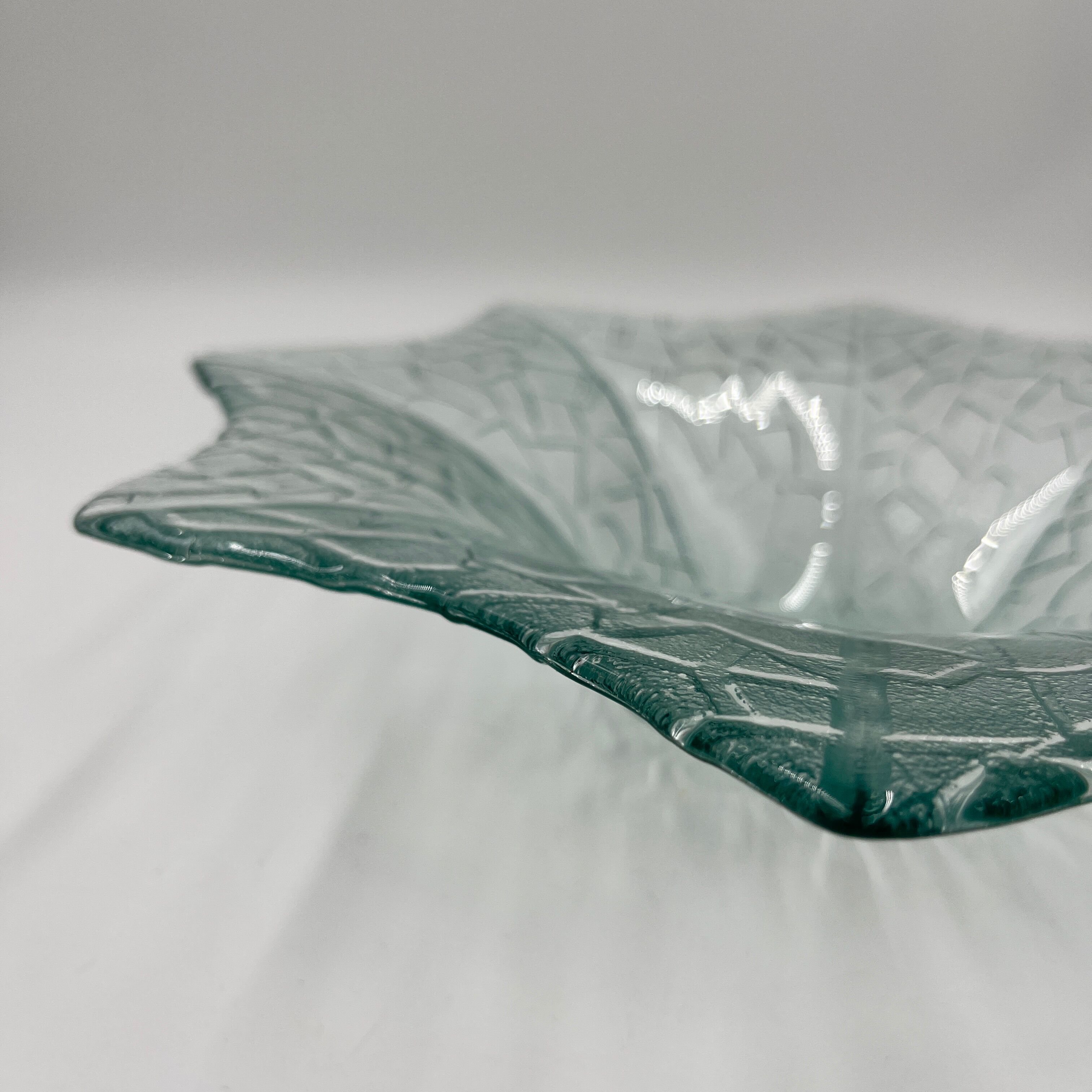 Glass fruit dish
