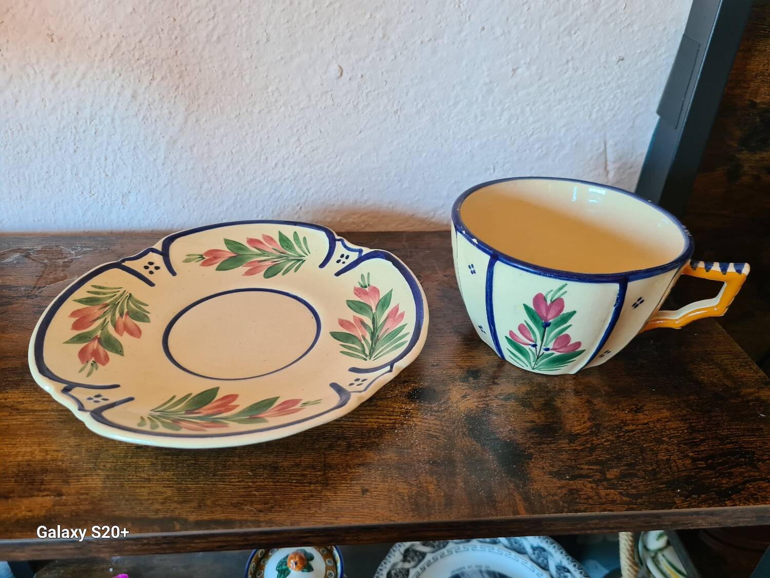 Coffee or chocolate cup