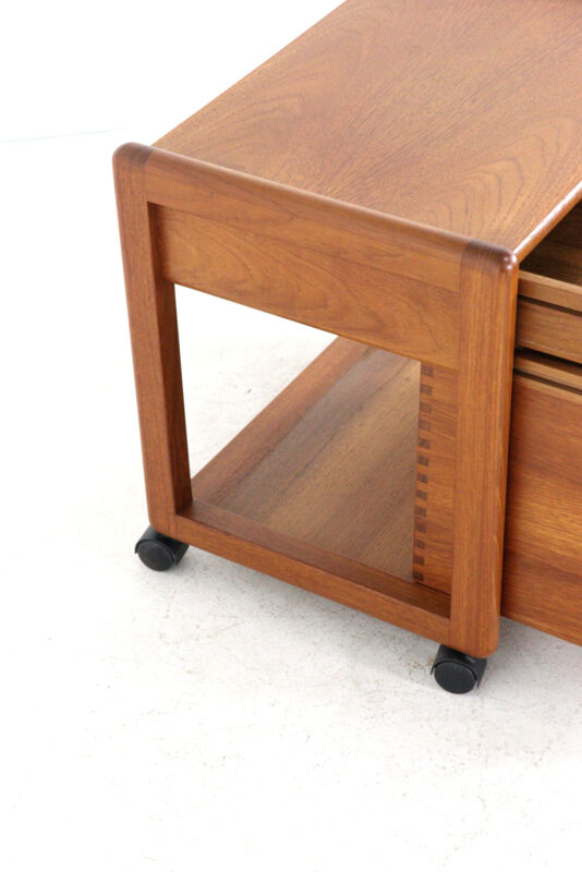 Table d'appoint Aksel Kjersgaard chariot n° 709 - design danois
