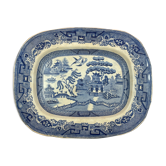 Shallow ceramic dish with pagoda decoration, China, 19th century.