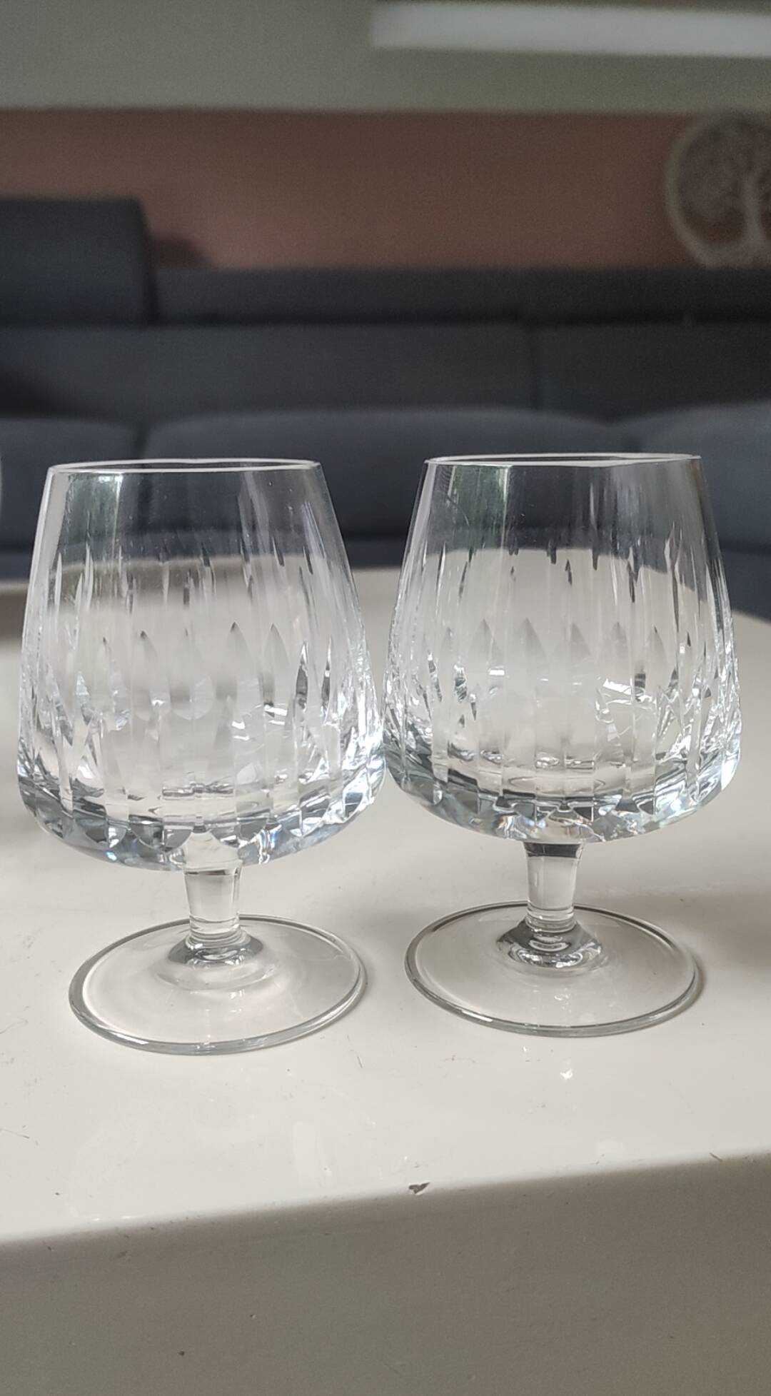 Lot 4 Glasses Cognac/Brandy. Trapezoidal. Drop/diamond point patterns.