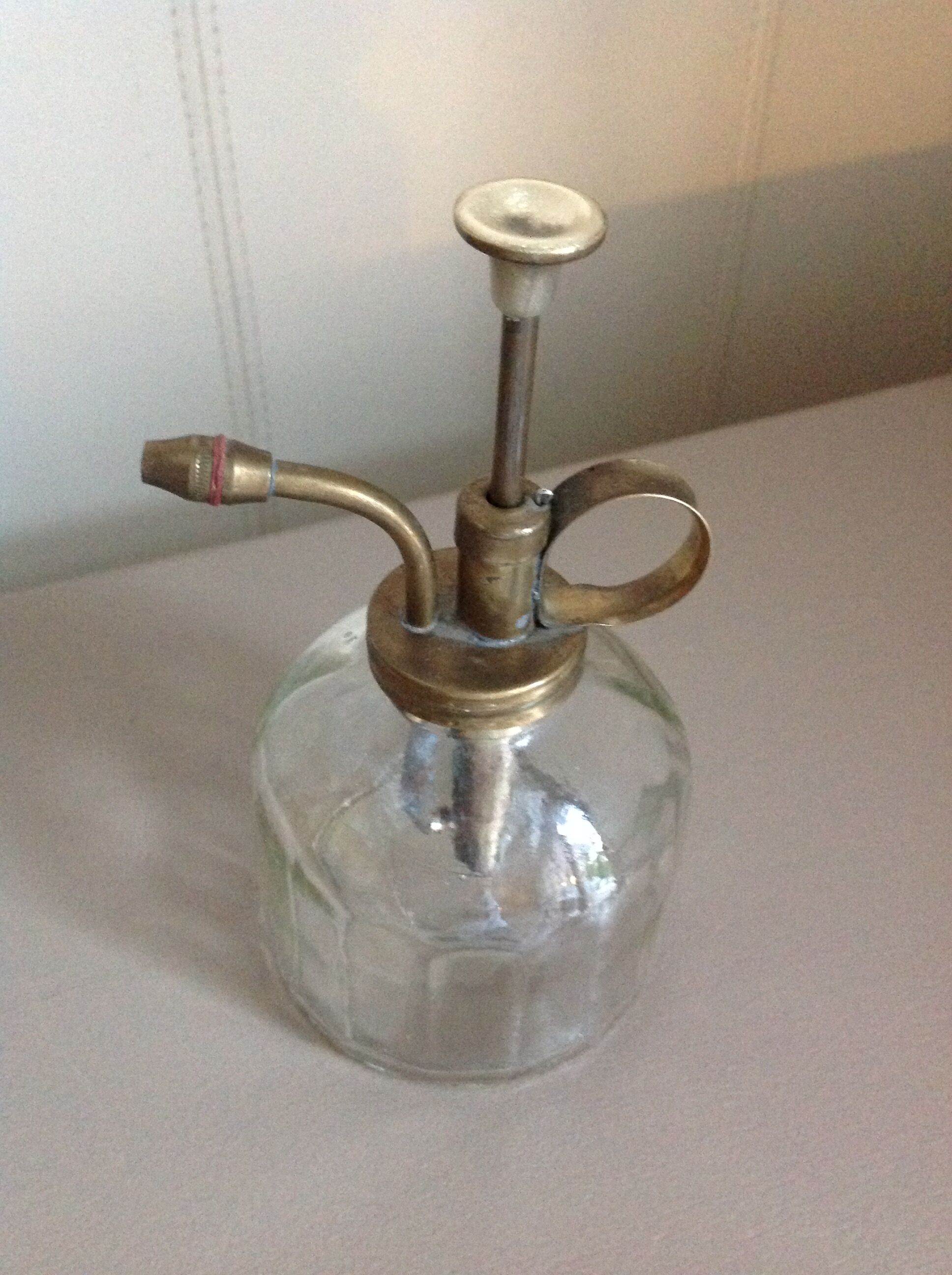 Former ribbed glass vaporizer vintage 70