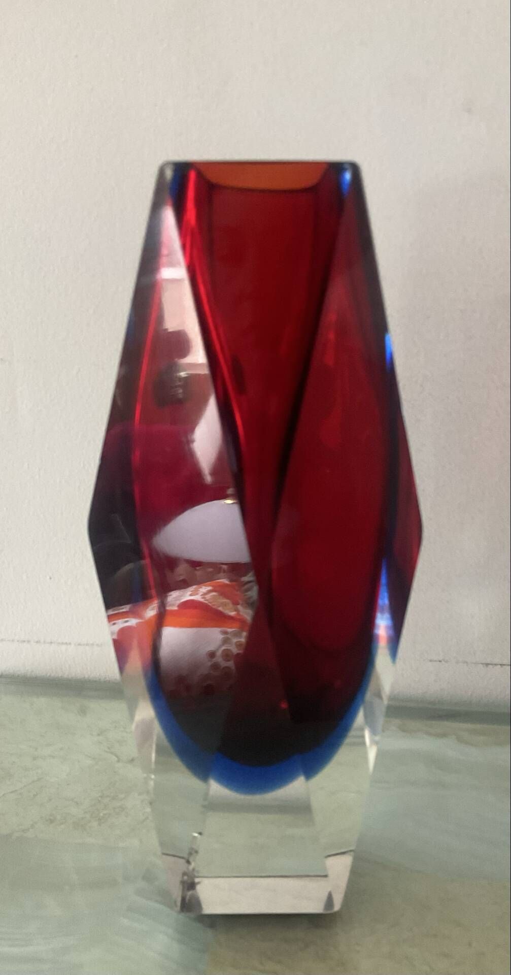 Facet-cut Sommerso vase by Flávio Poli from the 60s-70s.