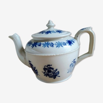 Saint Uze Teapot