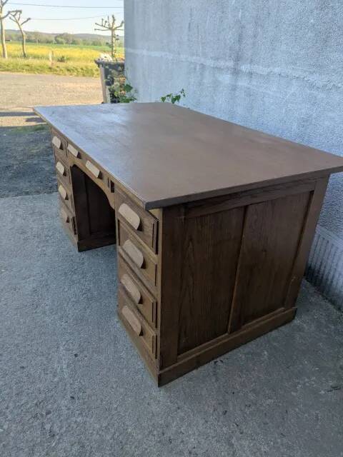 Bureau adulte administratif