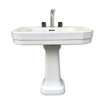 Art deco sink made of earthenware