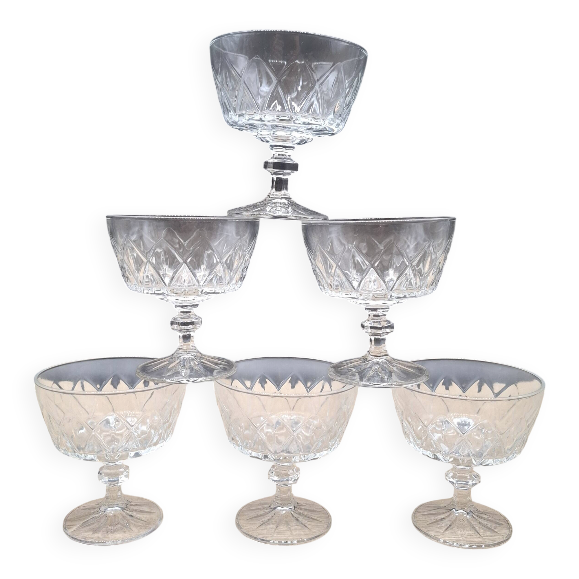 Set of 6 chiseled sparkling wine glasses