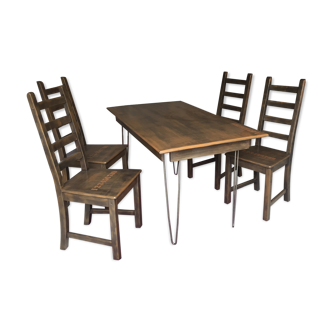 TABLE AND CHAIR SET