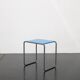 Table d'appoint bleue "B9 B" par Marcel Breuer / Thonet