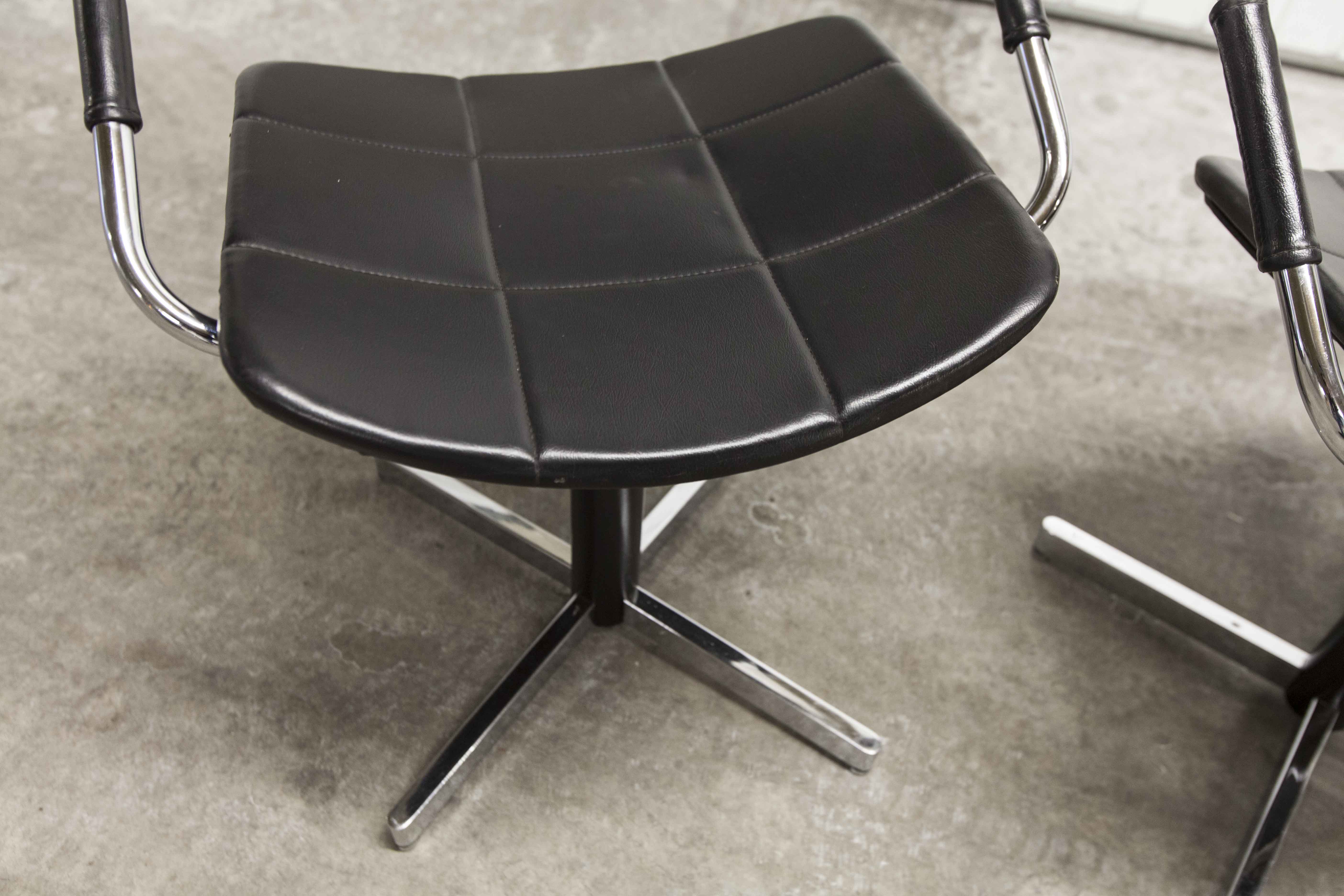 Set of 4 chairs armchairs Steiner model unesco 1962