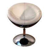 Egg armchair