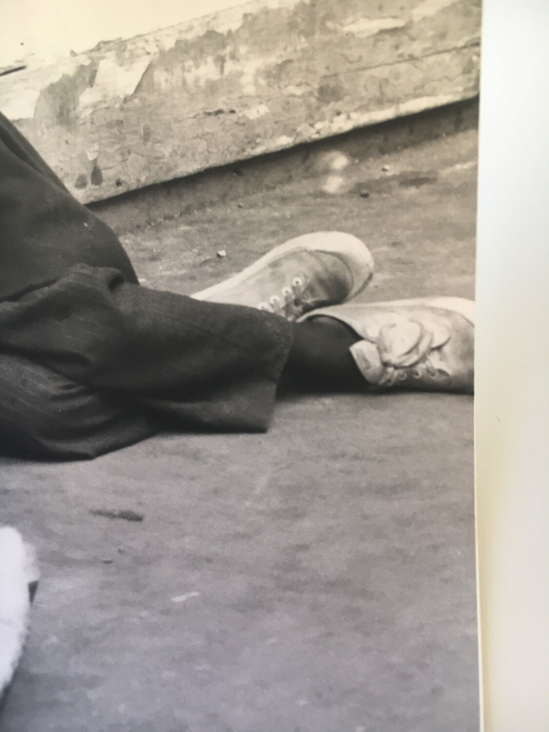 Photography 90s, men in the street