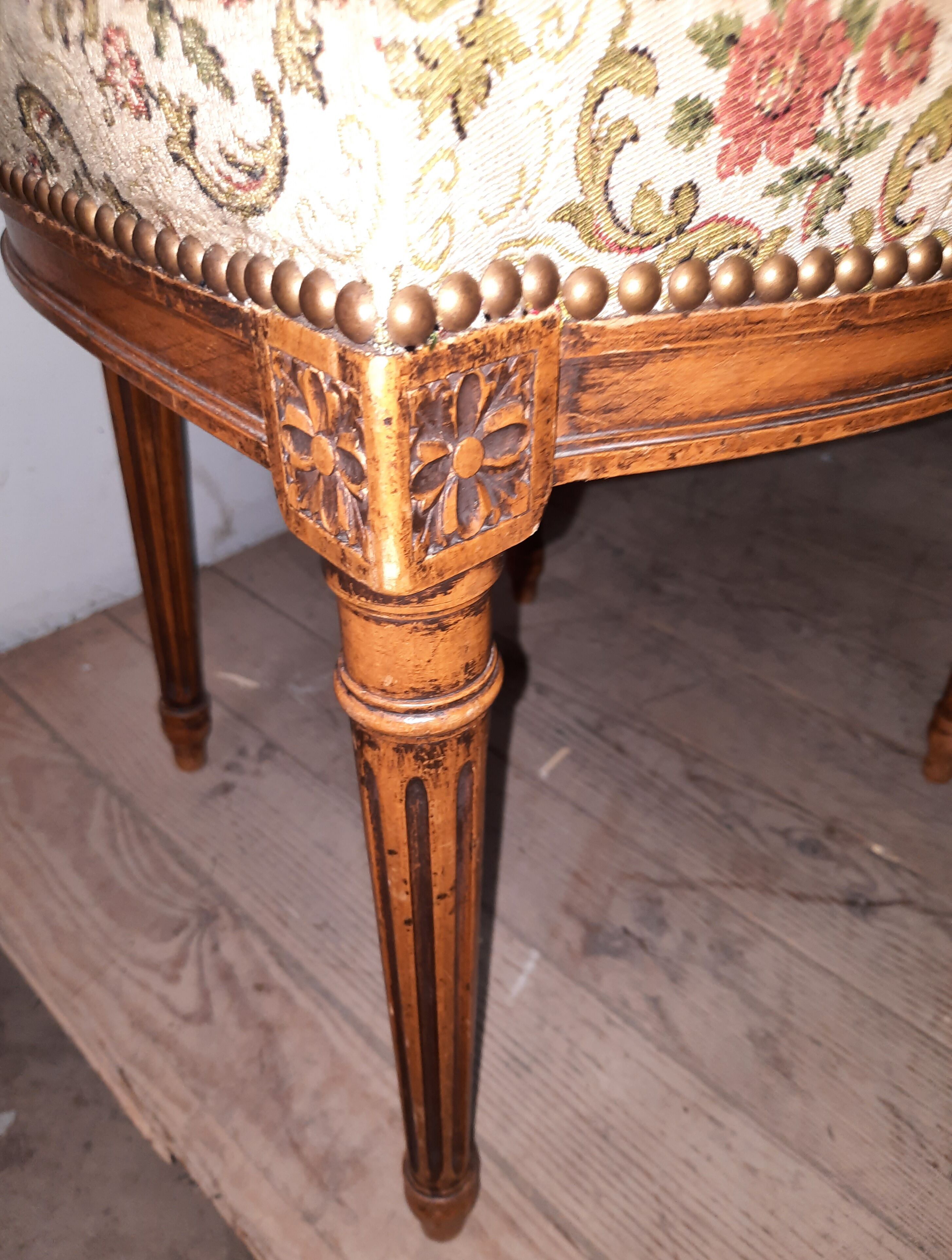 4 Louis XVI style chairs