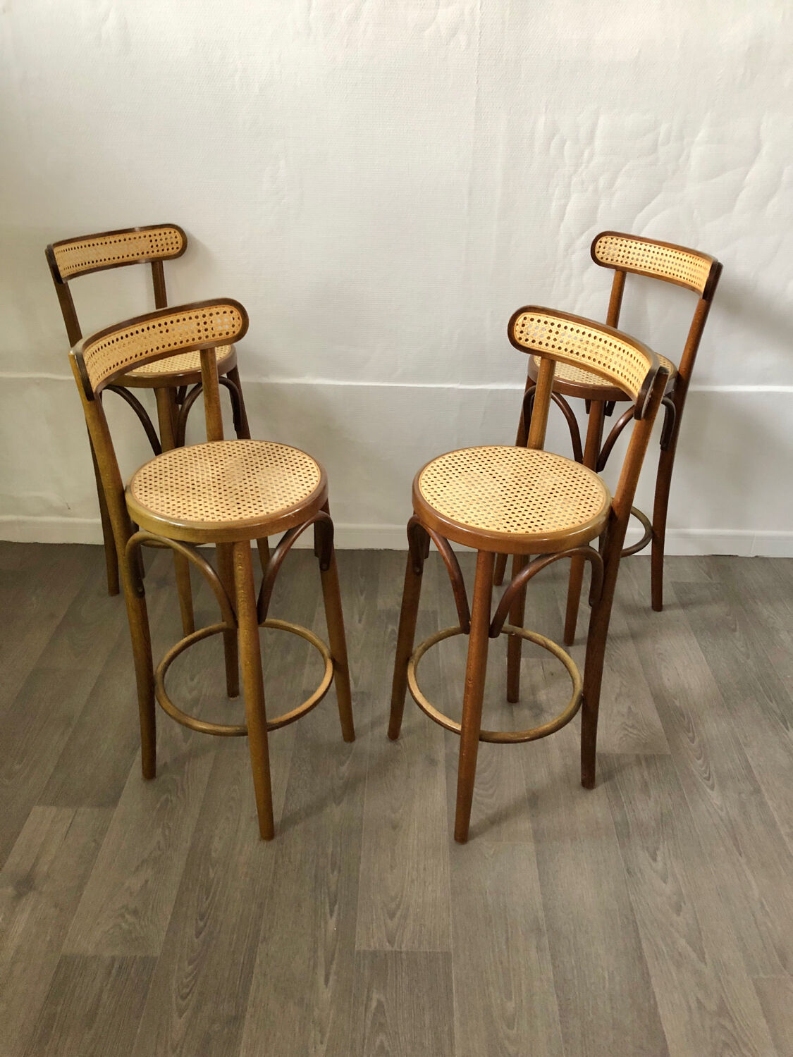 Set of 04 high stools canned bentwood