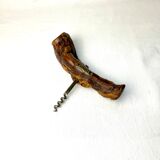 Corkscrew wood vine vine château Maucoil