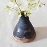 Vase en grès peint