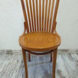 Chaises bistrot vintage