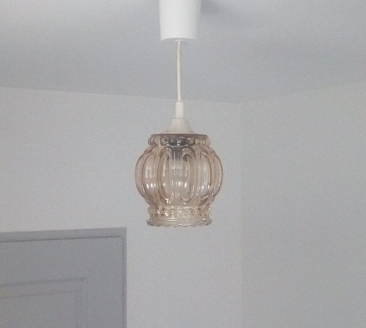 Hanging lamp in amber moulded glass 60/70 years