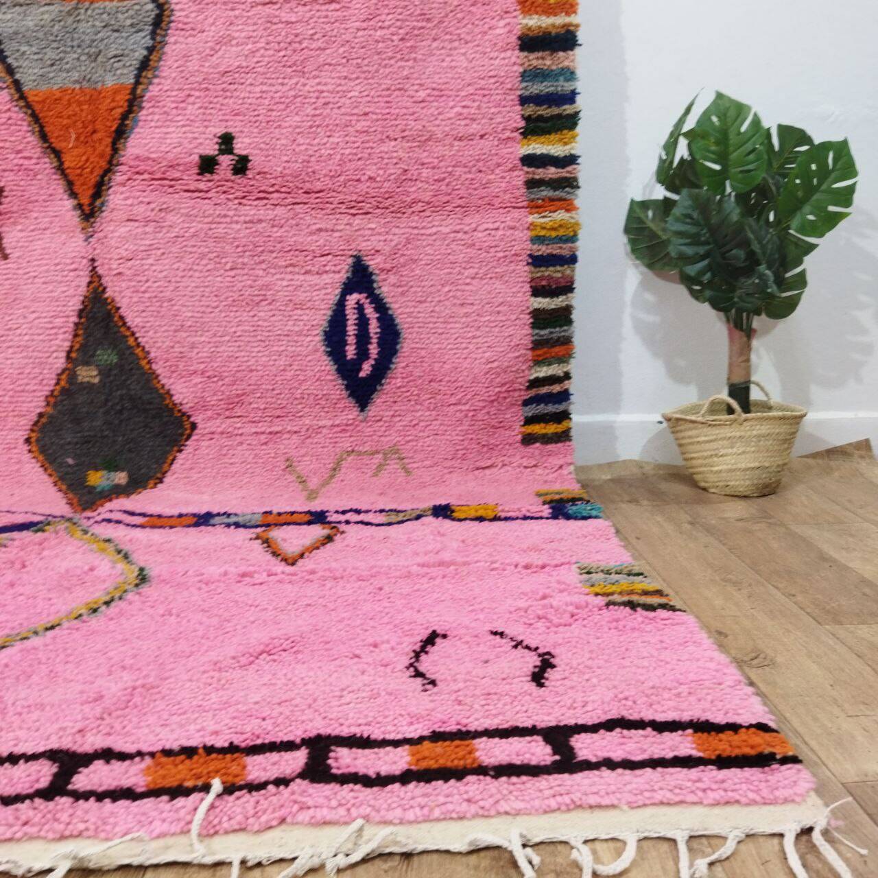 Azilal Berber rug in handmade wool 300 X 200 CM