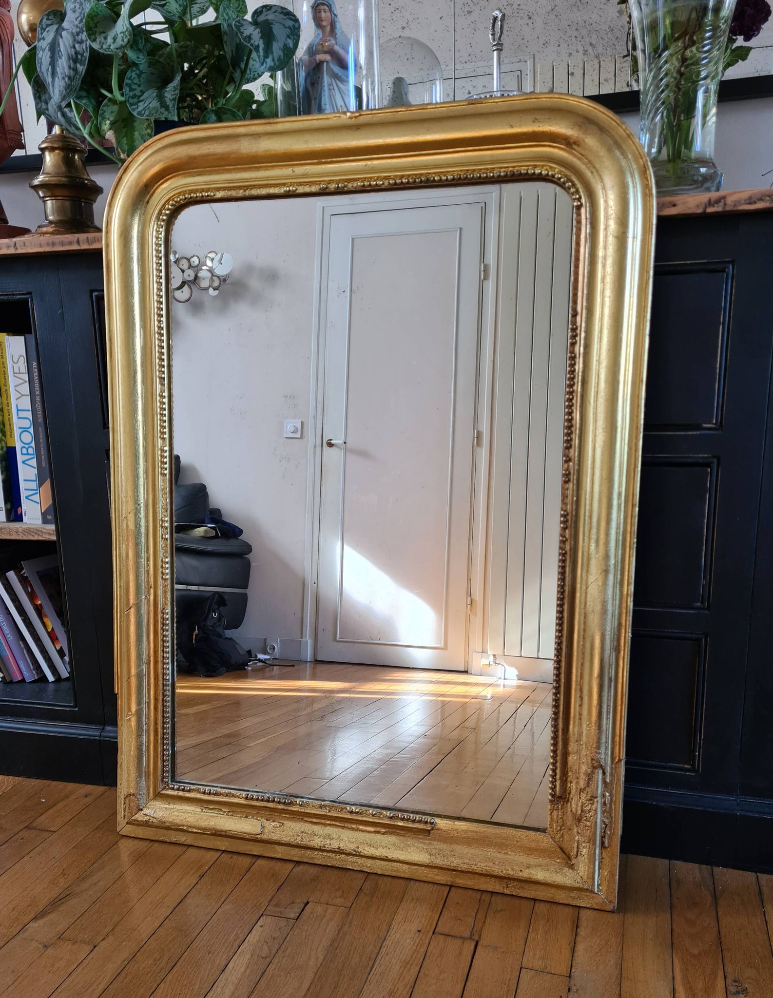 Old Louis Phillipe mercury mirror in gilded stucco with leaf
