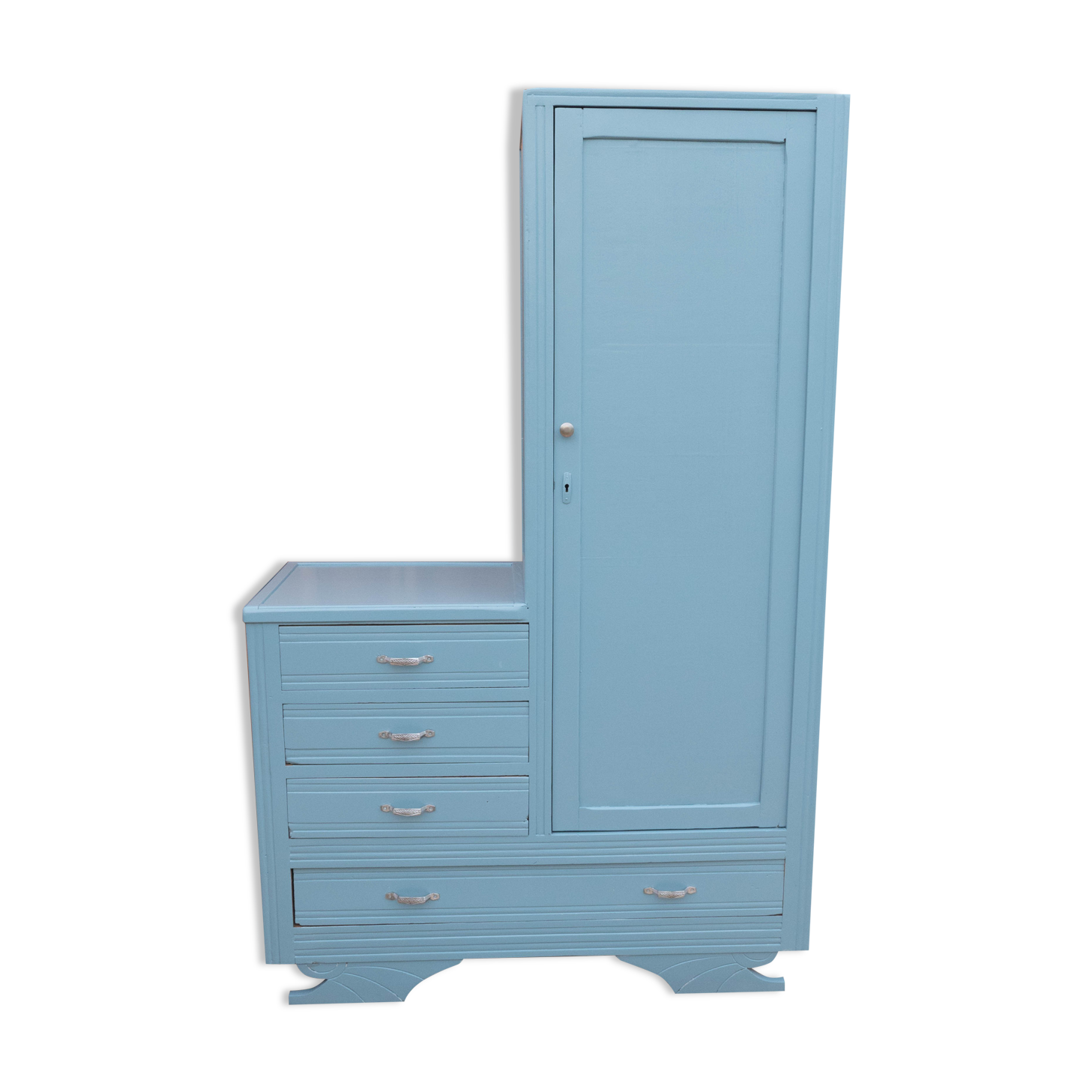 Armoire asymétrique