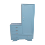 Asymmetrical cabinet