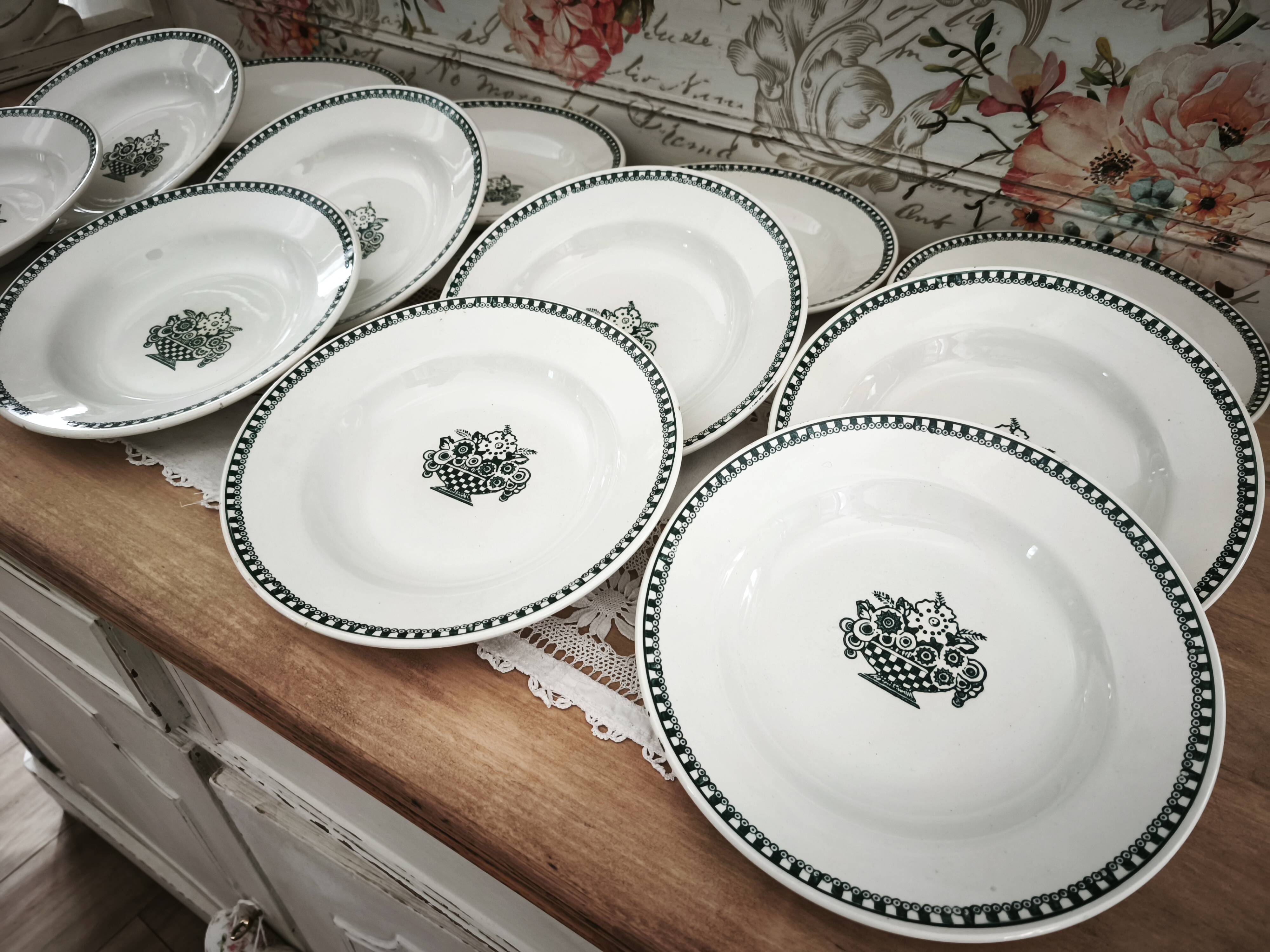 Set of 12 deep plates in Earthenware L'Amandinoise St Amand