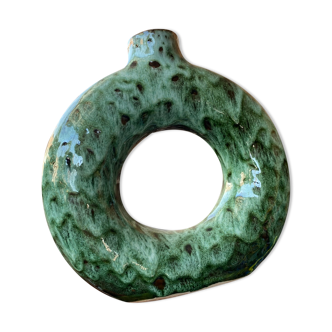 Vase donut artisanal en terre cuite vert clair