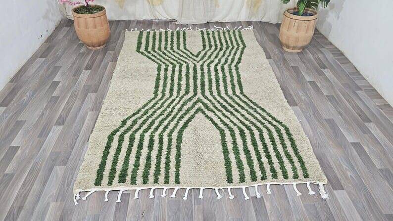 Tapis berbère fait main artisanale vert et blanc taille 150 x 250 cm