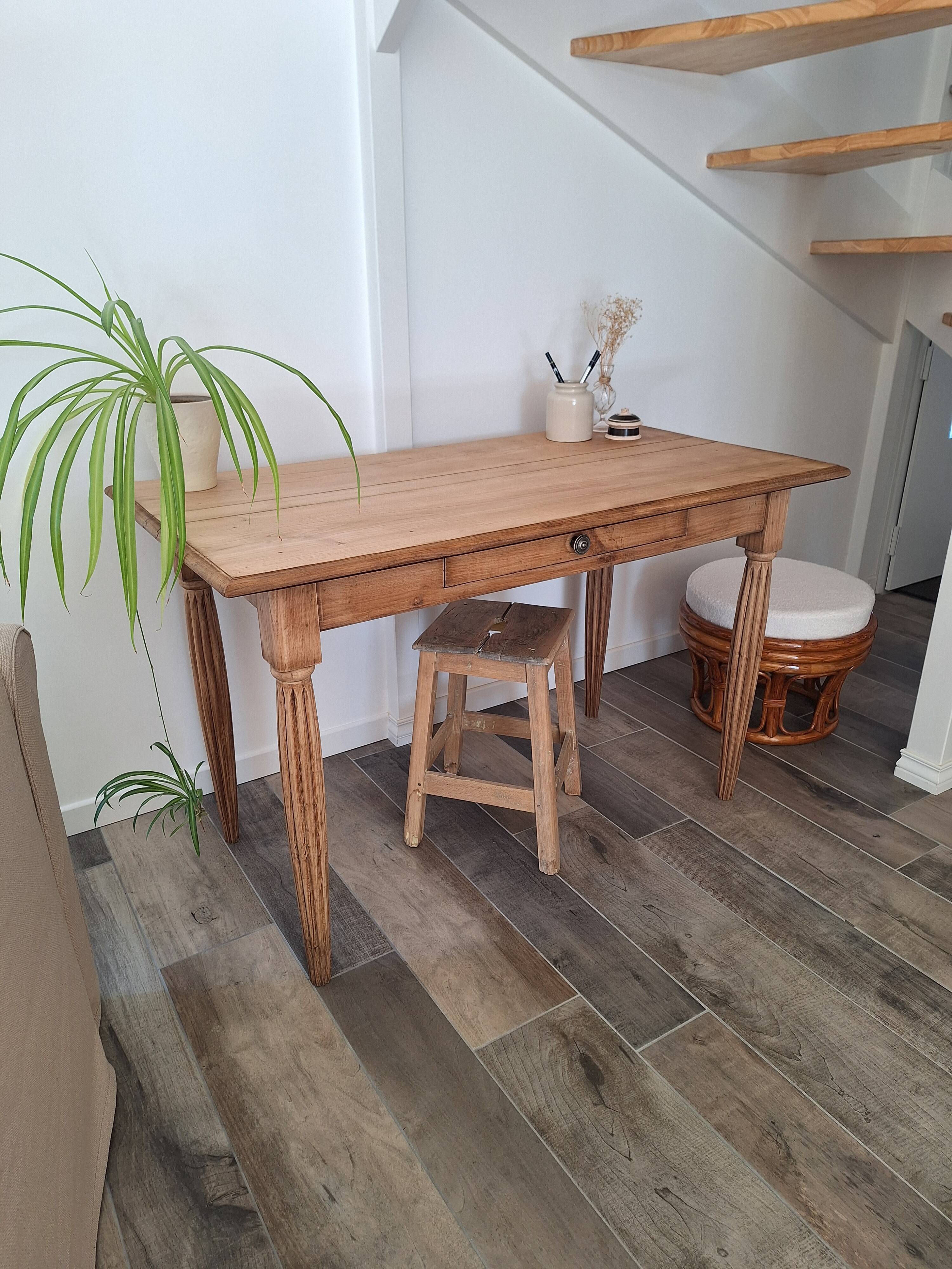 Country style oak farmhouse desk / table