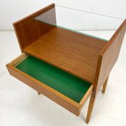 Table d'appoint ou table de nuit des années 1960 par Arch. František Jirak