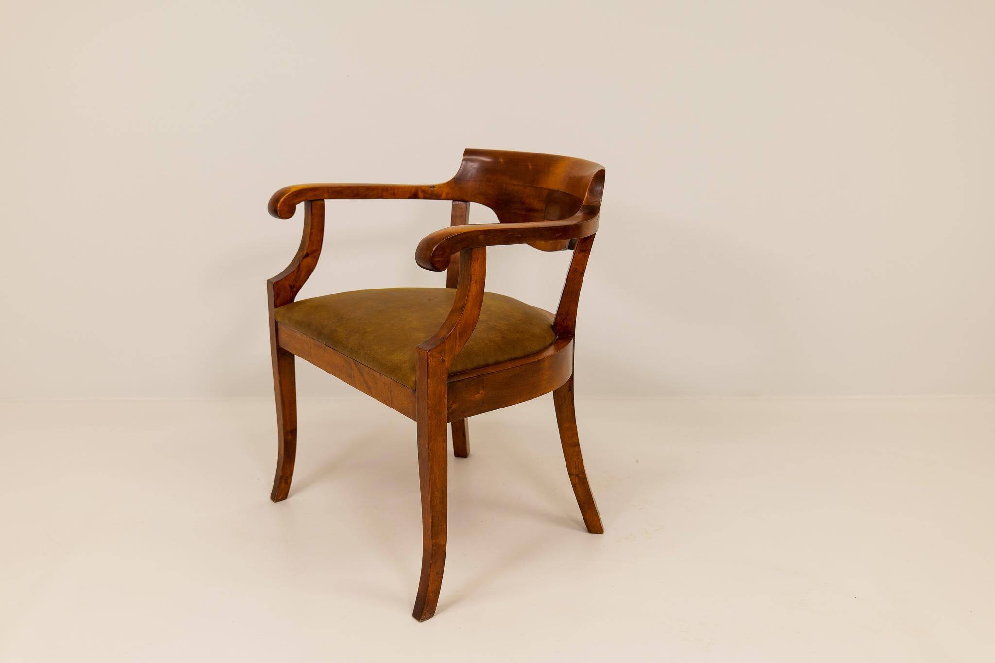 Swedish office chair in lacquered birch, mahogany brown, Sweden, 1920s.
