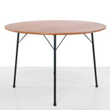 Round teak dining table by Arne Jacobsen model 3600 by Fritz Hansen for Pastoe