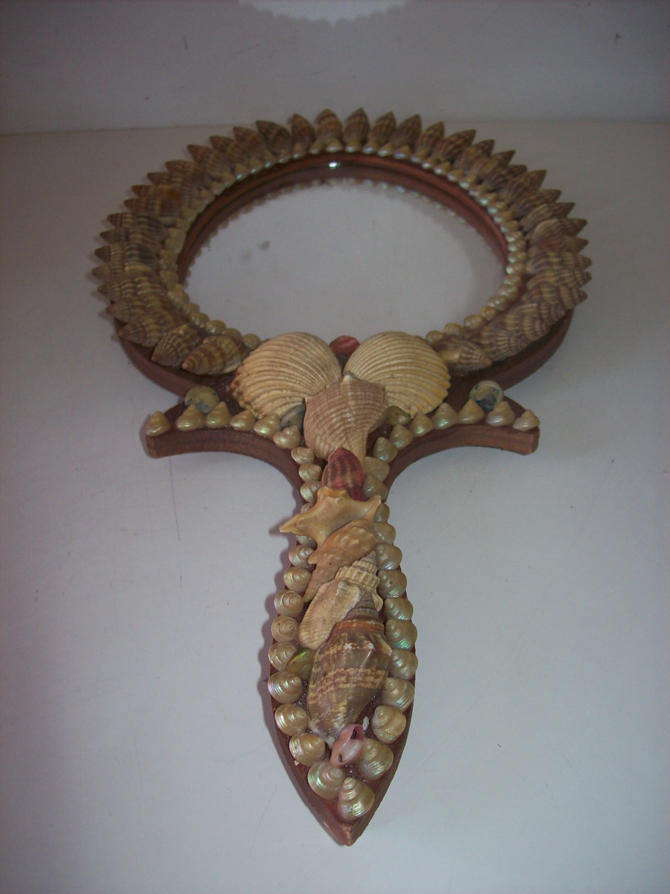 Hand or hanging shell mirror